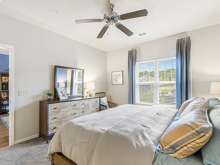 Broxton Bay Apartments — Photo 17