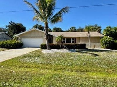 5560 Burnham Ct, North Fort Myers, FL, 33903