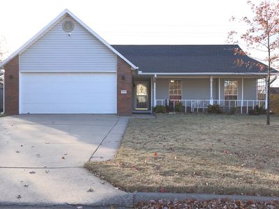 1325 N Genoa Ave, Fayetteville, AR, 72704