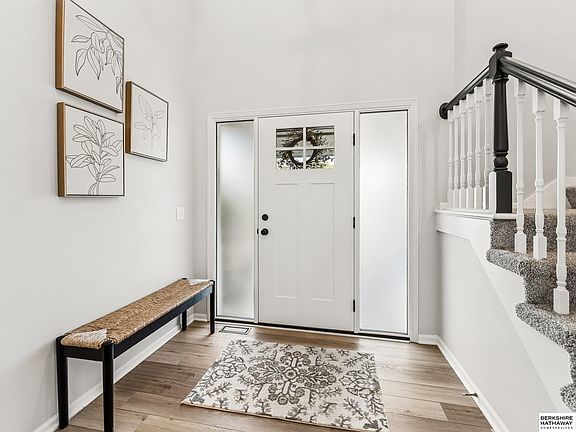 3rd image of 13441 Sherwood Ave