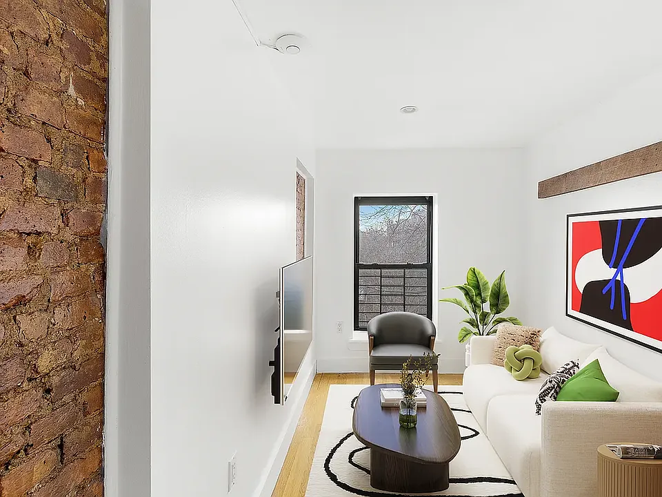 117 Albany Ave #2