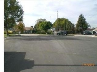 1601 E Banyan Ct, Ontario, CA