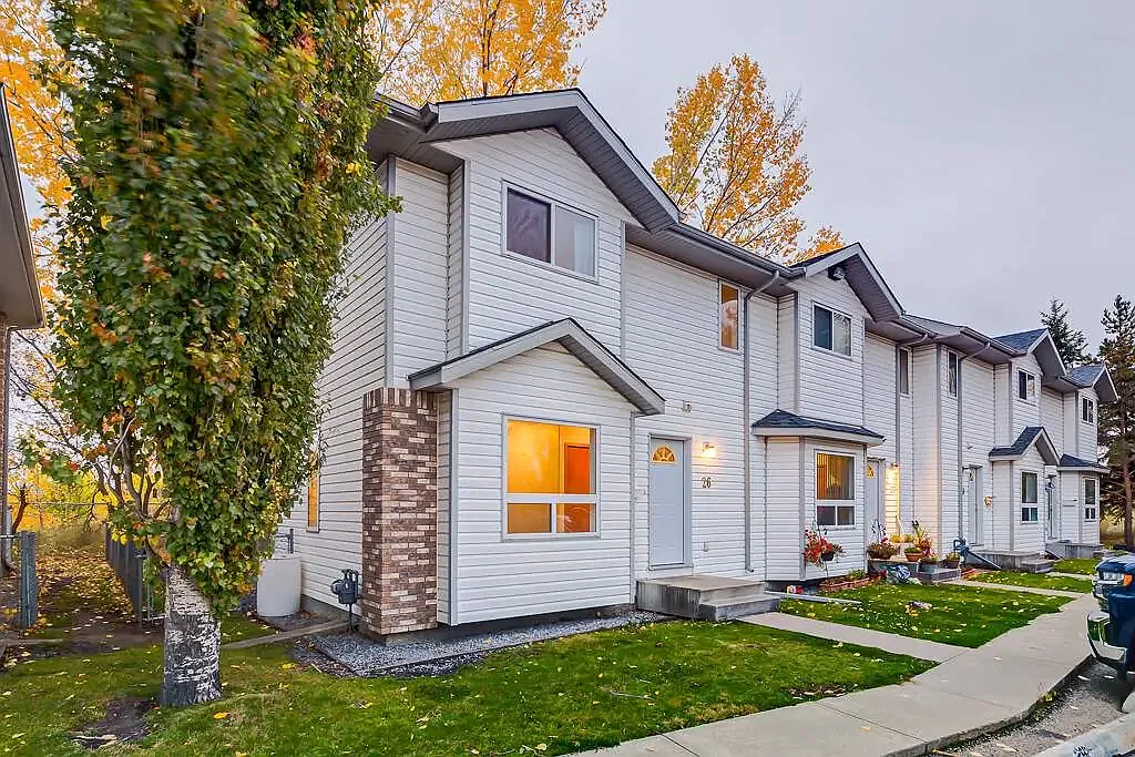 Halman Heights Townhomes — Photo 3