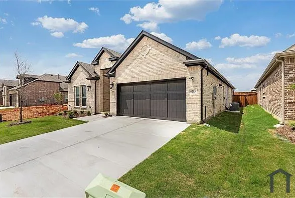 4 bed, 2182 sqft, $2,995 — Photo 4