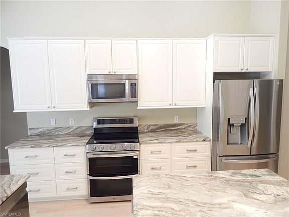 3rd image of 349 Sweet Bay LN