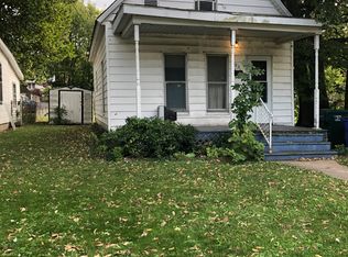 883 W Sawyer St, Decatur, IL 62526