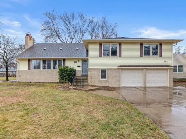 6901 Hillcrest Ln, Edina, MN 55435