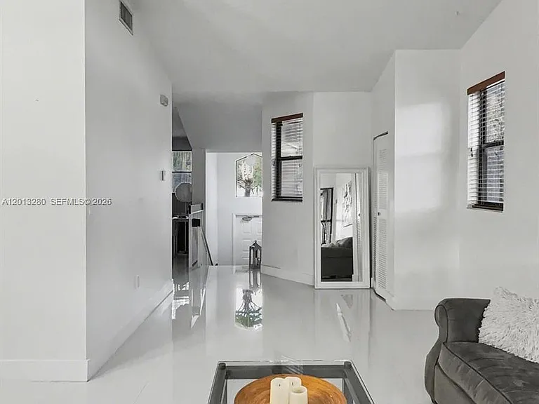 15533 Miami Lakeway N #201 — Photo 4