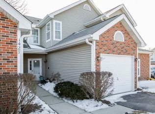 1431 Essex St, Algonquin, IL 60102