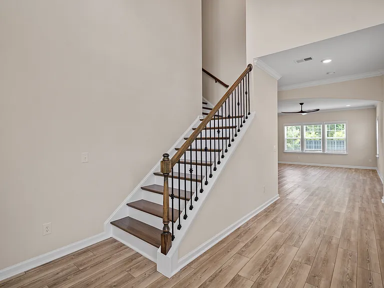 4809 Castleoak Dr — Photo 2