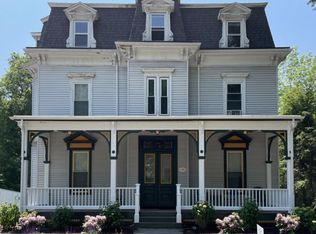 200 Church St APT 3, Newton, MA 02458