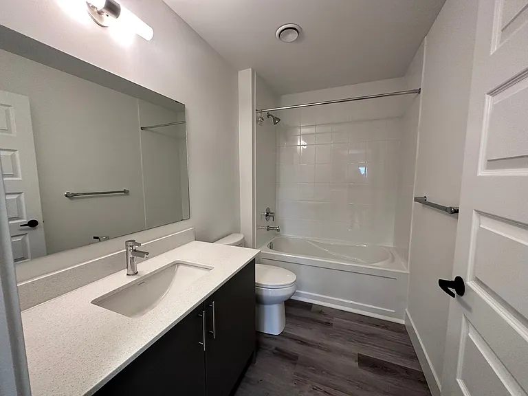 1101 Lackner Pl #411 — Photo 5