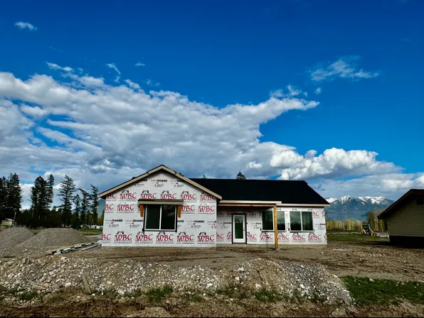 311 Dunwoody Ln, Columbia Falls, MT 59912
