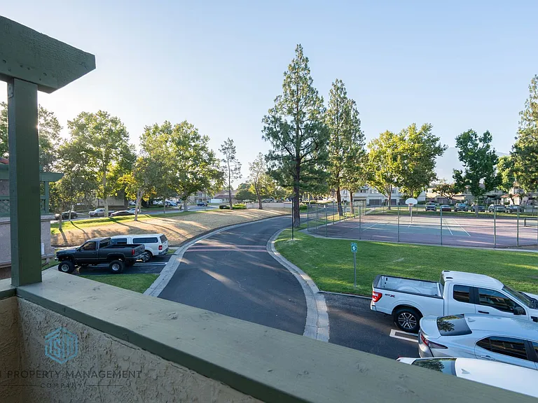 8407 Spring Desert Pl #E — Photo 18