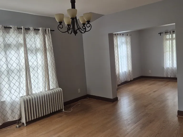 18-20 Somerville Rd #1 — Photo 10