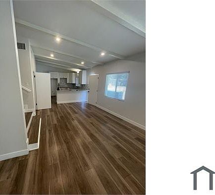 5th image of 616 Kew St APT 4