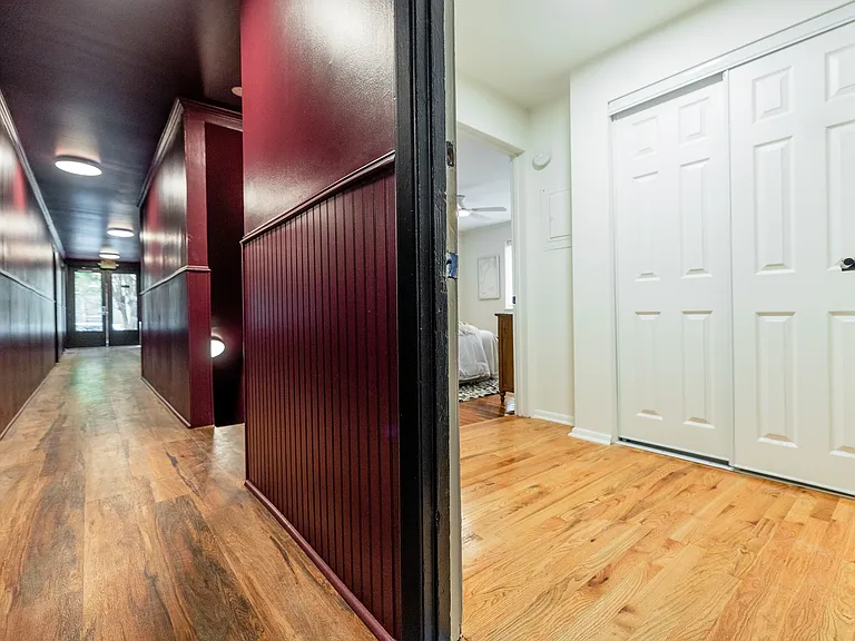930 Greenwood Avenue — Photo 16