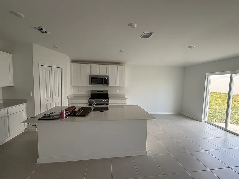 357 Artemis St — Photo 25