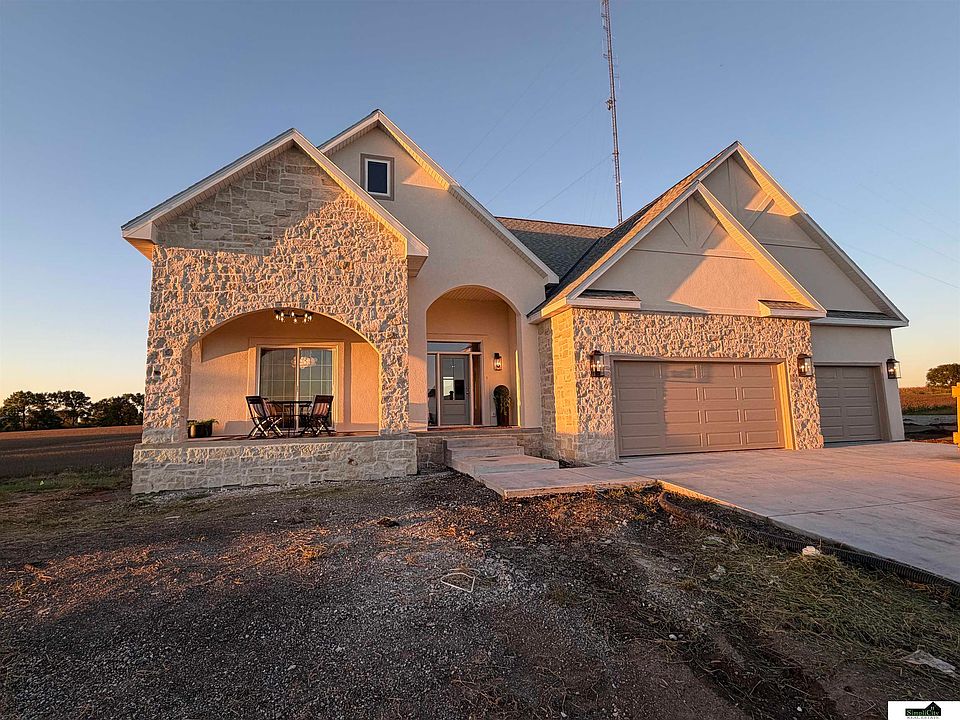 1st image of 8930 Dragonfly Ln