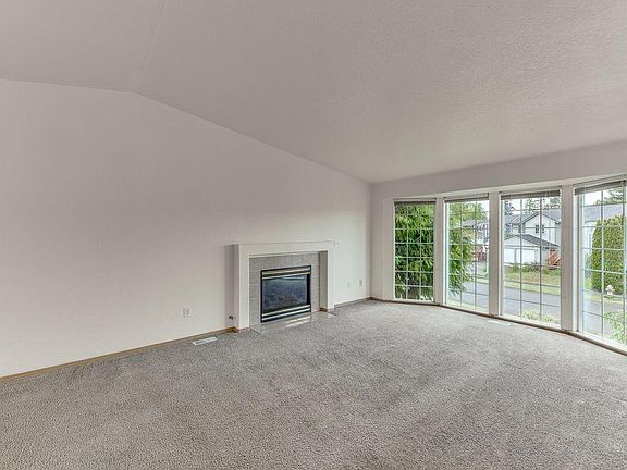 3rd image of 8208 50th Ave NE