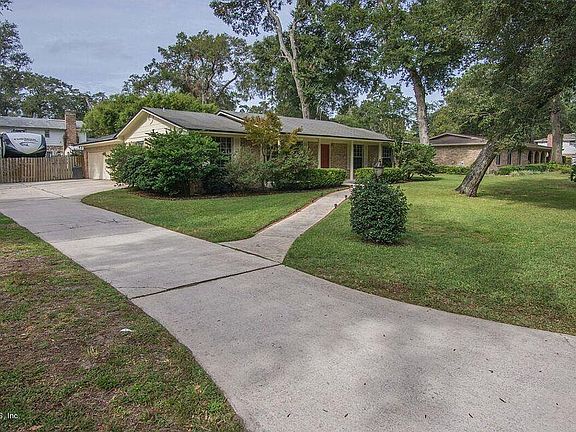 2nd image of 2746 Marquois Dr