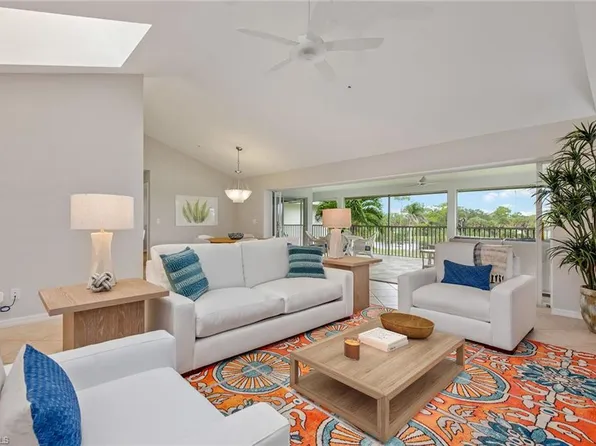 798 Eagle Creek DR #304, NAPLES, FL 34113