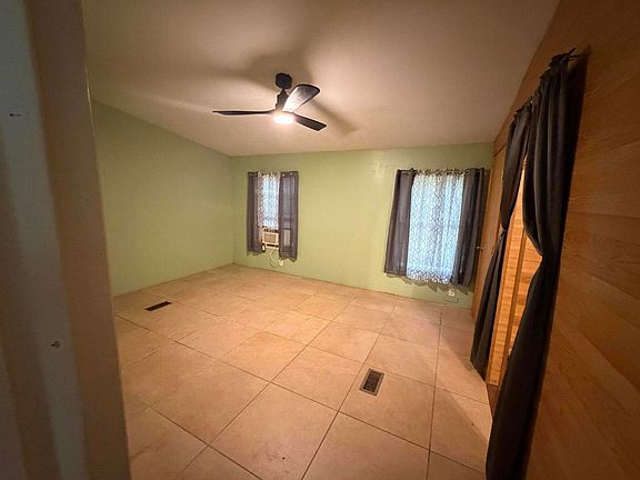 3rd image of 1241 Back Penn Rd