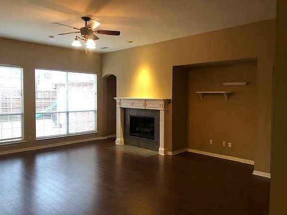 3rd image of 3305 San Patricio Dr