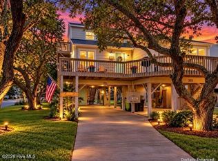 301 Bay Circle, North Topsail Beach, NC 28460