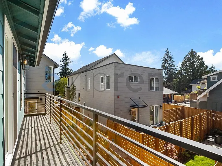 10213 40th Ave SW #C — Photo 34