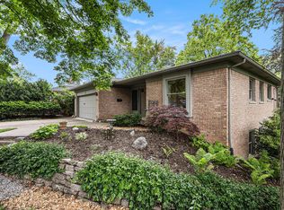 1231 Naples Ct, Ann Arbor, MI 48103