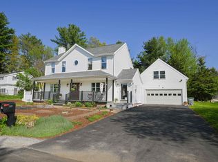 27 Elmer Ave, Hooksett, NH 03106