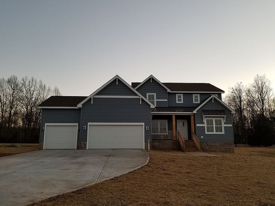 2nd image of 40 Jenny Ln