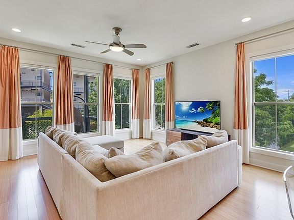 3rd image of 2520 Bluebonnet Ln Unit 62