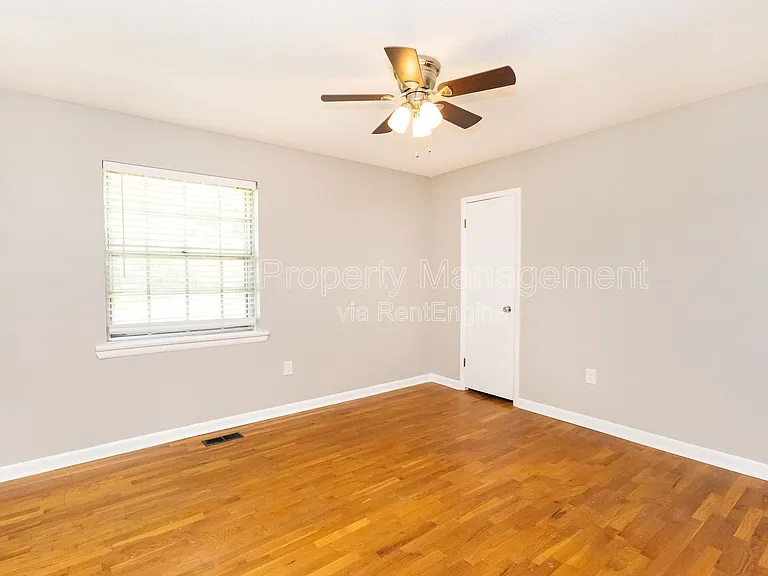 834 Kay Cir — Photo 15