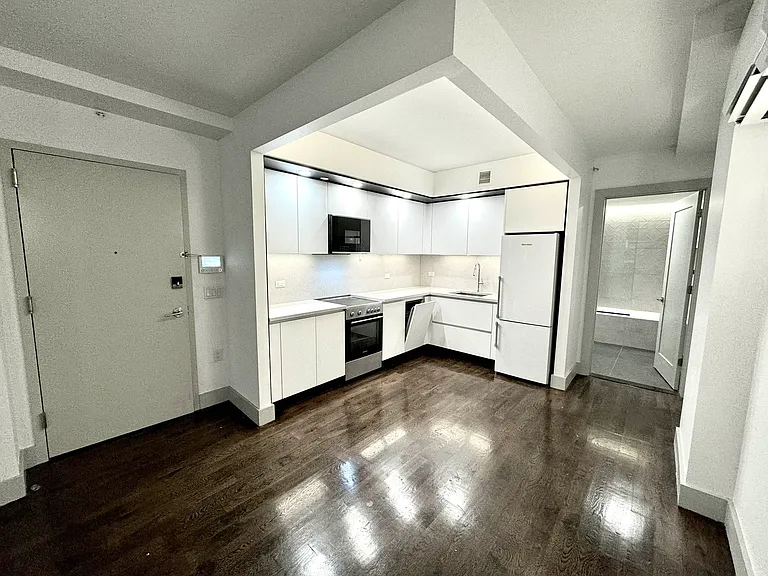 150 Lenox Rd #3D — Photo 5