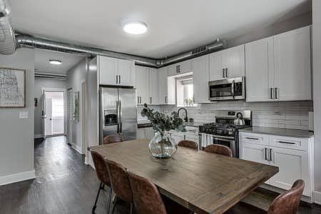 5th image of 1606 W Waveland Ave #2