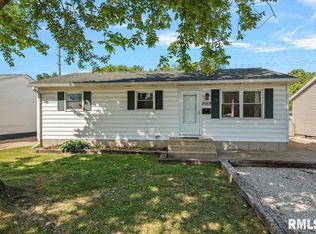 2069 Hastings Rd, Springfield, IL 62702