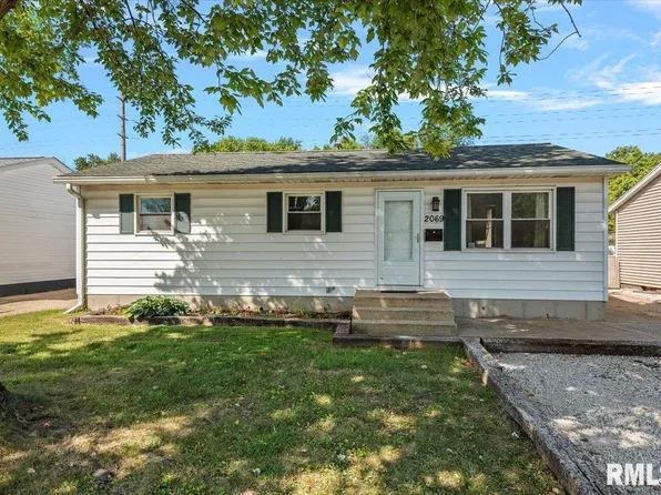 2069 Hastings Rd, Springfield, IL 62702