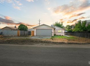 8767 Greenfield Park Dr, Bakersfield, CA