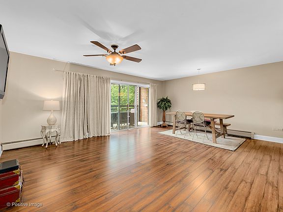 3rd image of 4248 Saratoga Ave APT 203