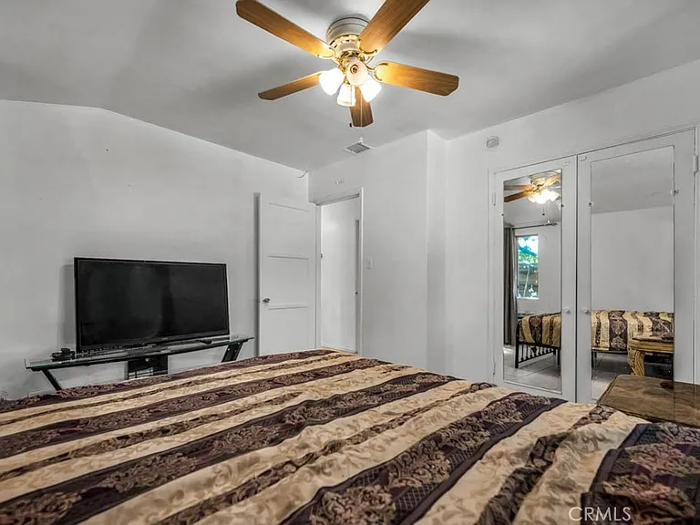 17443 Elkwood St — Photo 19