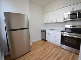 251 20th St APT 2R, Brooklyn, NY 11215