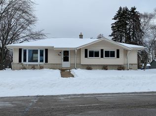 202 Cedar St, Grafton, WI 53024