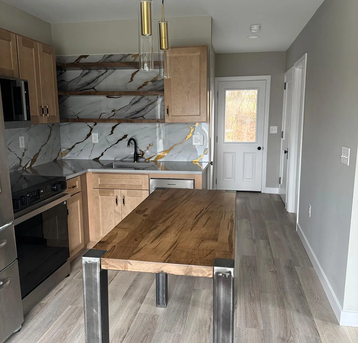 1 bed, 400 sqft, $1,495 — Photo 4