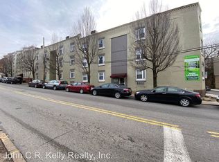 3452 Bates St #4, Pittsburgh, PA 15213