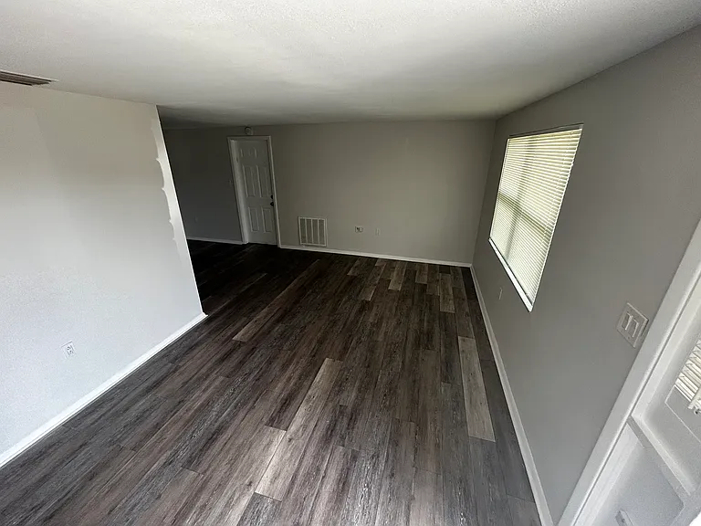 1216 Honor Dr — Photo 3