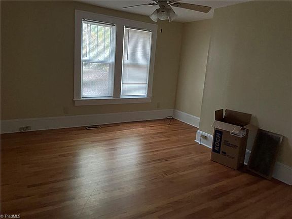 5th image of 2012 Chapel Hill Rd