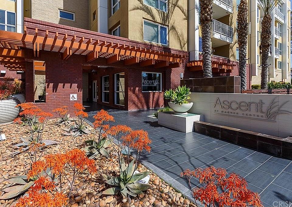 1st image of 21301 Erwin St Unit 403
