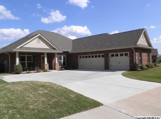 12703 Oak South SW, Huntsville, AL 35803